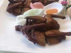 金牌乳鸽-川香楼酒家