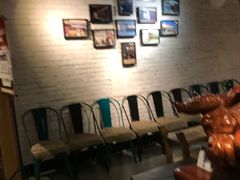 等位区-一品诚记烤肉·甄选店(中南路店)