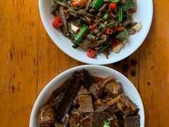 -临江餐馆二楼美食部落