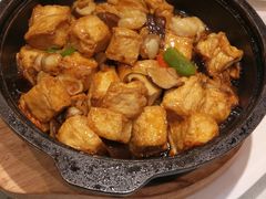 -赶海部落海鲜城(海阳路店)