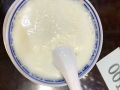 招牌双皮奶-仁信老铺甜品(北京路店)