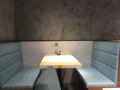 卡座-龙记烧腊茶餐厅(常德路店)