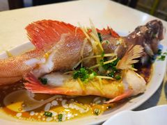 -三亚火车头万人海鲜广场