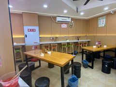 -叶伟胡辣壳面(两路口店)