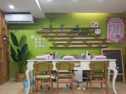 -倾城妃姿美疗中心