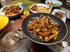 -川流不息·地道川菜·小龙虾(松东路店)