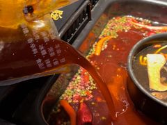 -老牌坊云南鱼豆花火锅(哈西万达店)