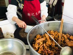 -谢记素红大肠店(新民路店)