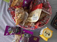 -来伊份(星湖街店)