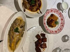 -金美华轩(东方路齐鲁店)