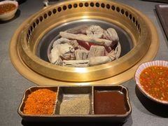 -铭牛烧肉·和牛海鲜自助(高新月牙湖店)