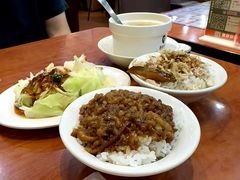 -胡须张鲁肉饭(美食文化馆店)