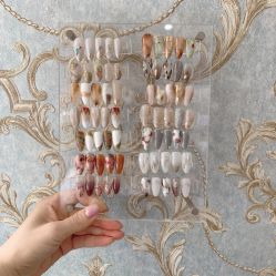 -花岐款式专研健康美甲沙龙