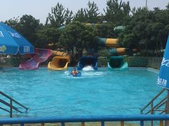 -欢乐水魔方水世界