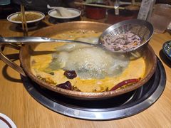 -洱火云南酸菜牛肉火锅(石景山当代商城店)