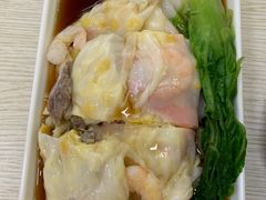豪华牛肉肠粉（鸡蛋＋牛肉＋虾仁＋火腿＋玉米）-陈凤祥肠粉猪脚饭(江南大学星光广场店)