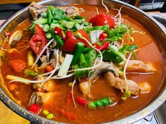 苗家酸汤鱼-古城苗家土菜馆(河景餐厅店)