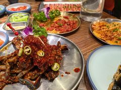 -明洞阿姨·韩式酱蟹烤肉·创意料理(三元桥店)