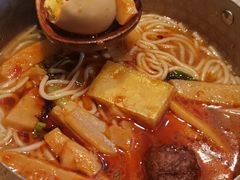 -魔都三兄弟酸辣粉·蘸卤炸串(虹桥万科店)