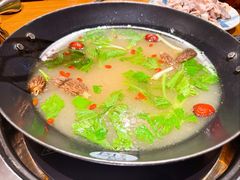 -贵厨酸汤牛肉(花果园国际中心店)