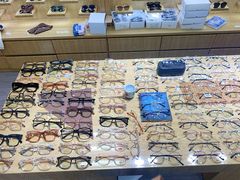 -三叶眼镜城(八佰伴店)