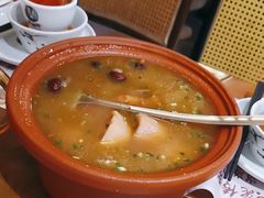 -黄泥岗·地道湖北菜(奥特莱斯店)