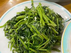 -鹤乡东北菜(崮山路店)