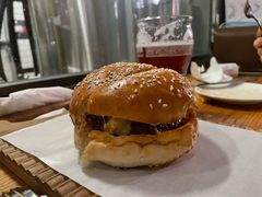 薯条汉堡-悠航SLOWBOAT(三里屯店)