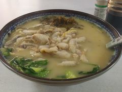 -明呈黄鱼面馆(斜土路店)