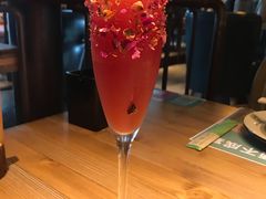 -临界音乐酒馆·小龙虾·江湖菜(华熙LIVE·鱼洞店)