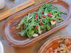 -隔壁老王·家常云南菜(花巷店)