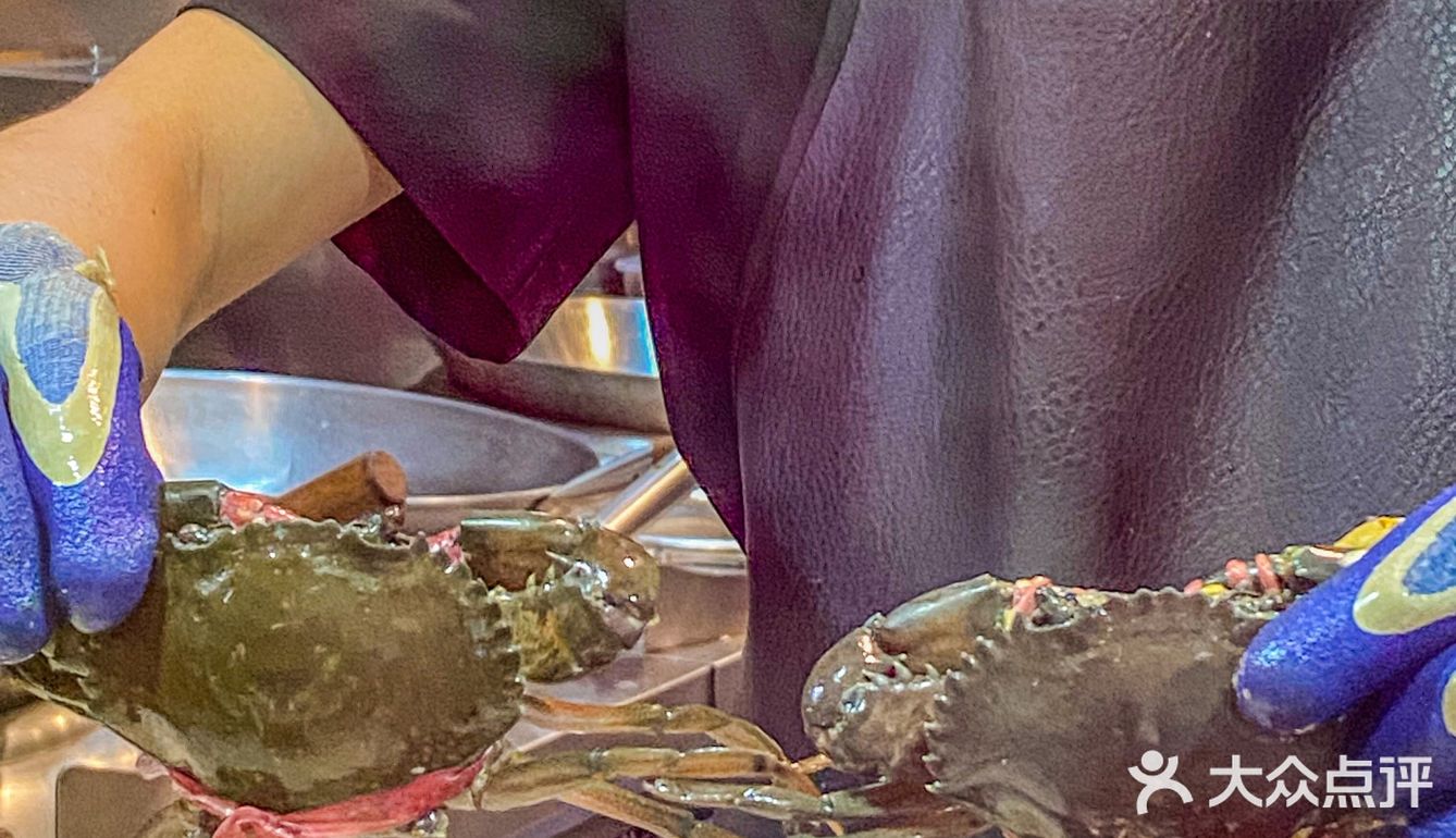 哭着求她留下来，吃这一顿肉蟹煲❗️