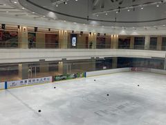 -陈露国际冰上中心(天津嘉里汇店)