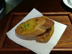 餐前蒜香面包组合-斯比特花园西餐厅(东方商厦店)