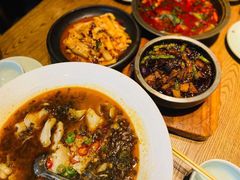 -金牌老碗时尚陕菜(王府井百货店)
