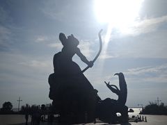 -巴陵广场