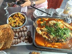 -邹胖哥好好吃餐馆(荔波美食街店)