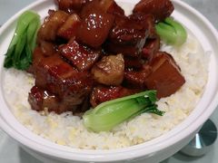 -海派美食·家宴海鲜青岛菜·石锅鲽鱼头(东方城店)