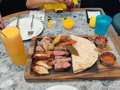 -芭莉与彩虹西餐厅(成都合生汇店)