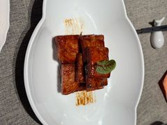 -虹潮荟·餐桌上的美食地理(太阳宫店)