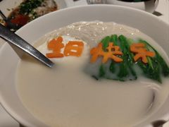 -醉辉皇上海之巅(上海中心大厦店)