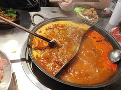 -鹿鸣山草本茶香火锅(园西路店)