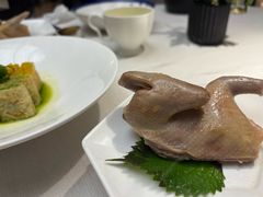 千禧盐水乳鸽-狮王府淮扬菜(万象城店)