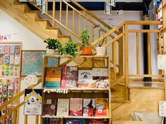 -猫的天空之城概念书店(杭州南宋御街店)