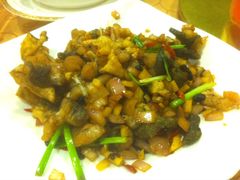 洋葱爆炒牛蛙-龙井壹号·茶缘山景宴(龙井村店)