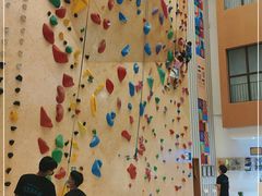 -ROCKPLUS攀岩馆(环宇城店)