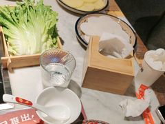 -尚尚仙·酸汤猪手·猪肚鸡火锅(华联万柳购物中心店)