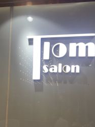 -Tloml salon