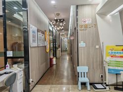 -睿宝儿科·眼科·口腔(静安大悦城门诊部)