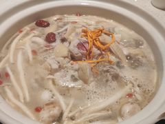 -三人行骨头王火锅(长寿店)